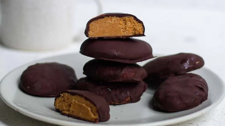 Schokoladen-Erdnussbutter-Eier – Vivo Life DE Schokoladen-Erdnussbutter-Eier – Vivo Life DE