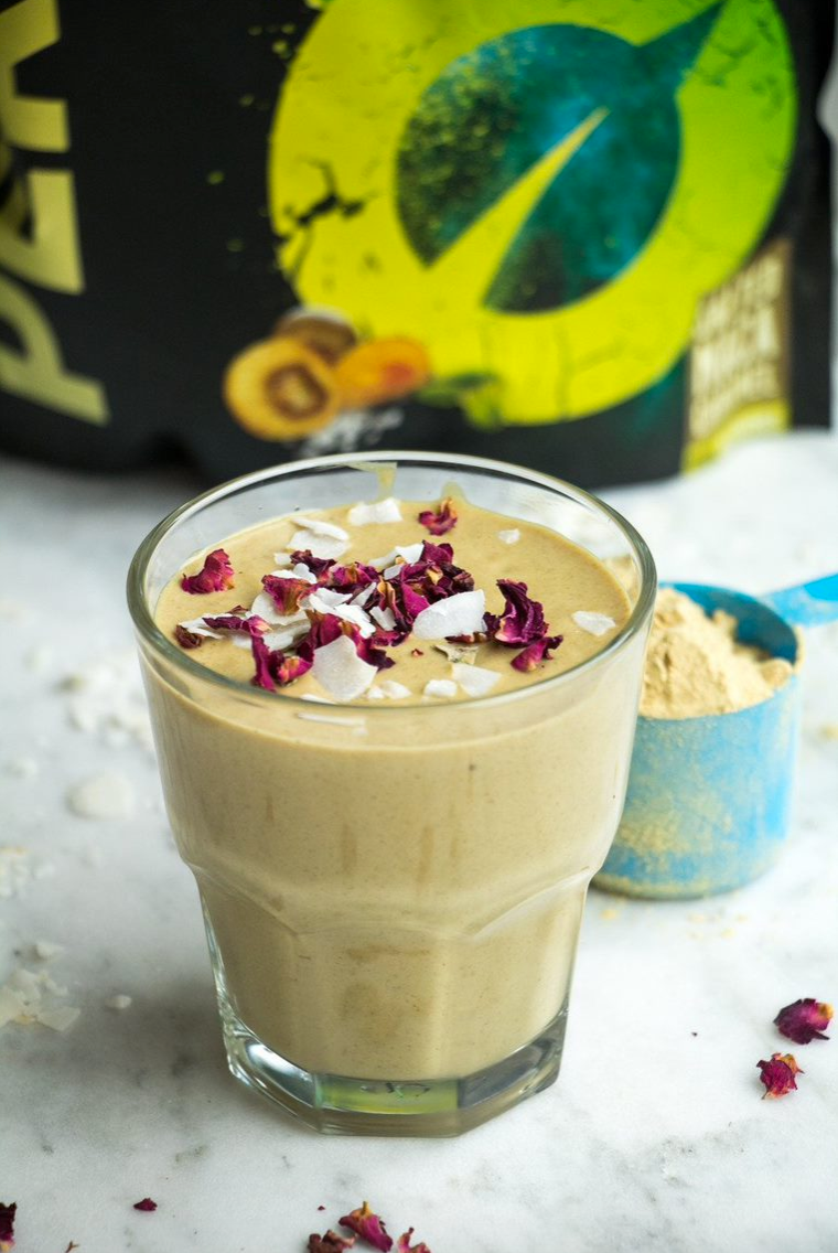 GESALZENER KARAMELL-POST-WORKOUT-SHAKE